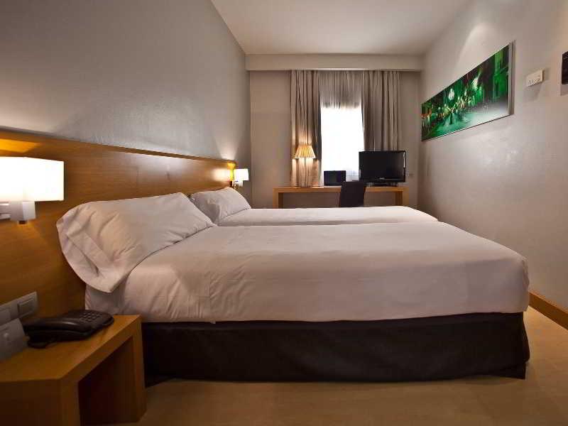 Arc La Rambla Hotel Барселона Екстериор снимка