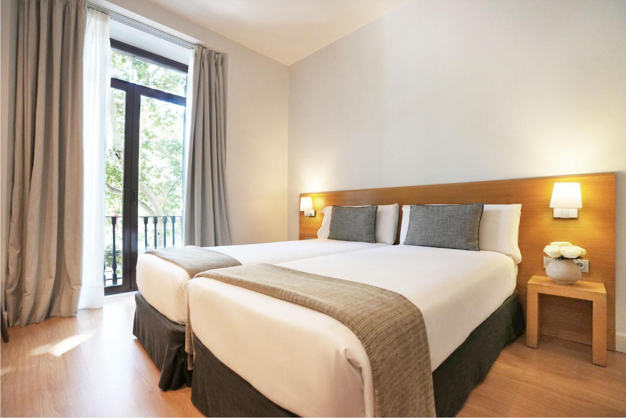 Arc La Rambla Hotel Барселона Екстериор снимка