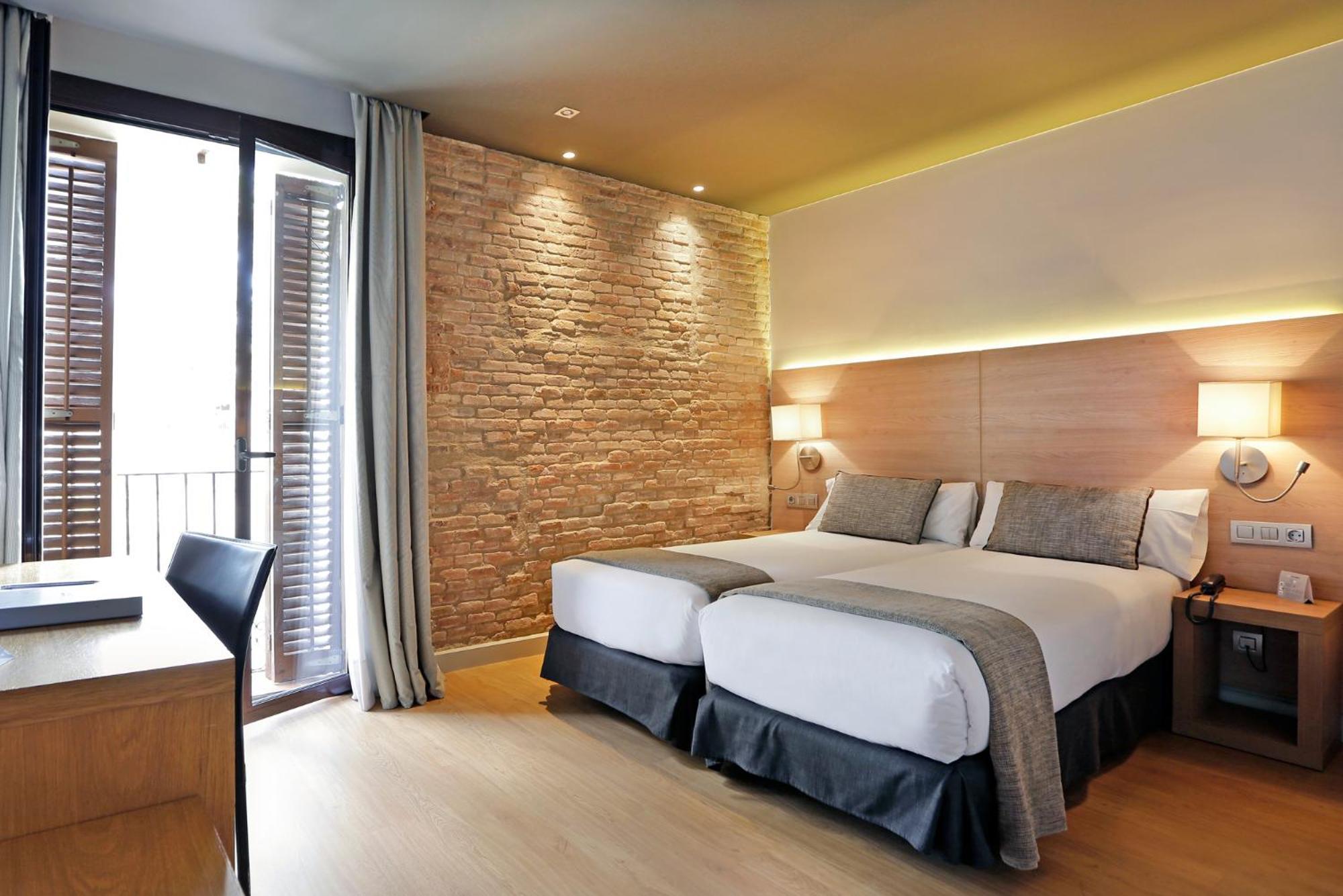 Arc La Rambla Hotel Барселона Екстериор снимка