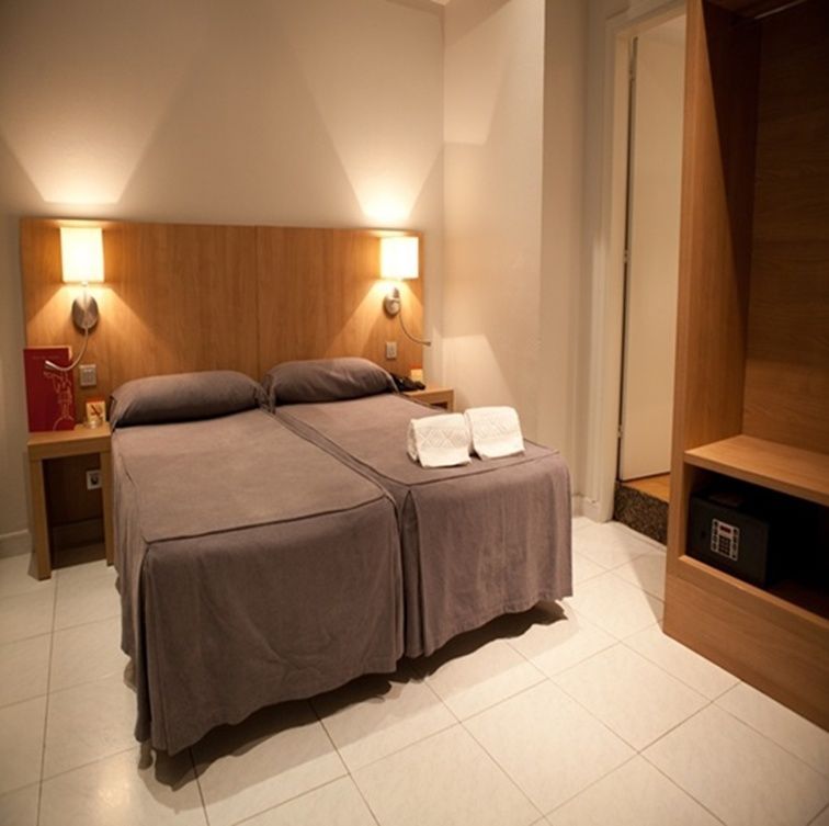 Arc La Rambla Hotel Барселона Екстериор снимка