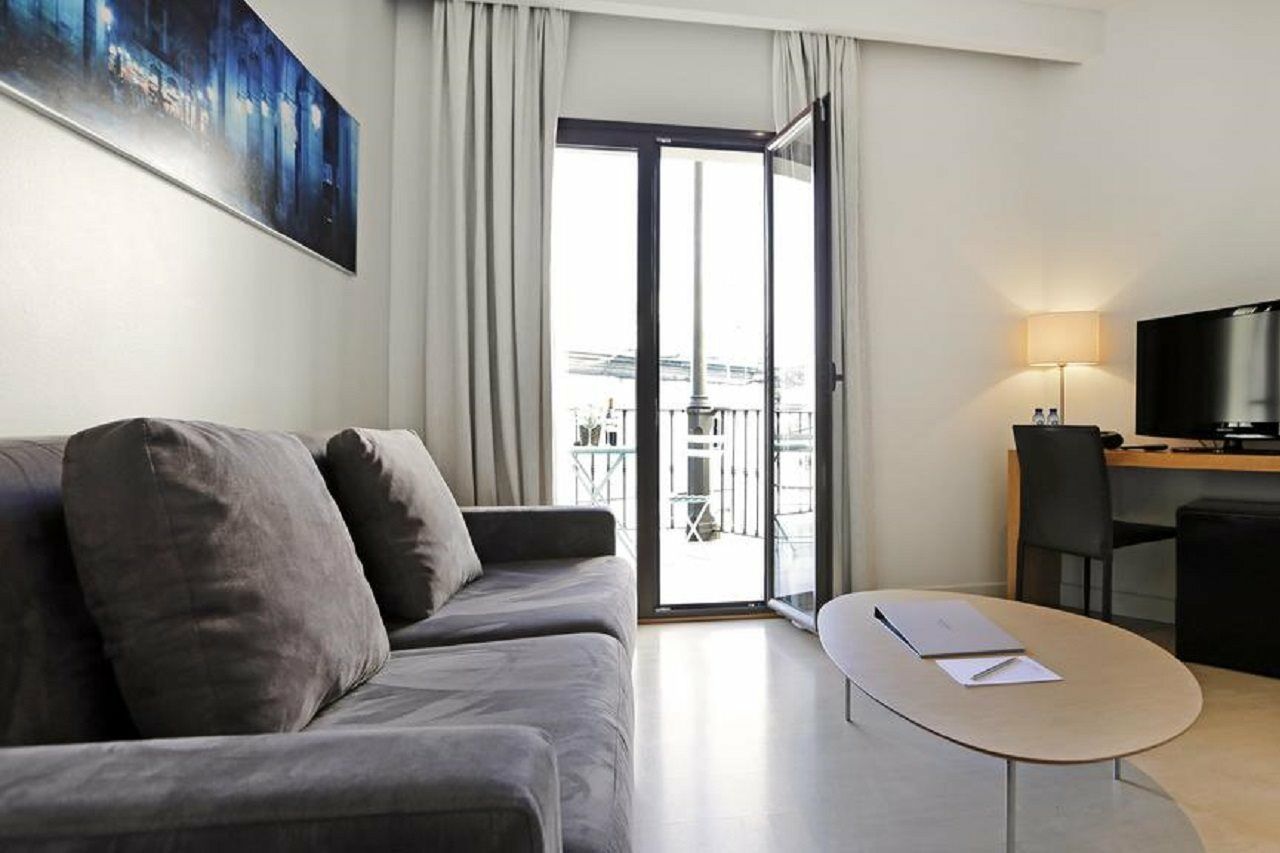 Arc La Rambla Hotel Барселона Екстериор снимка