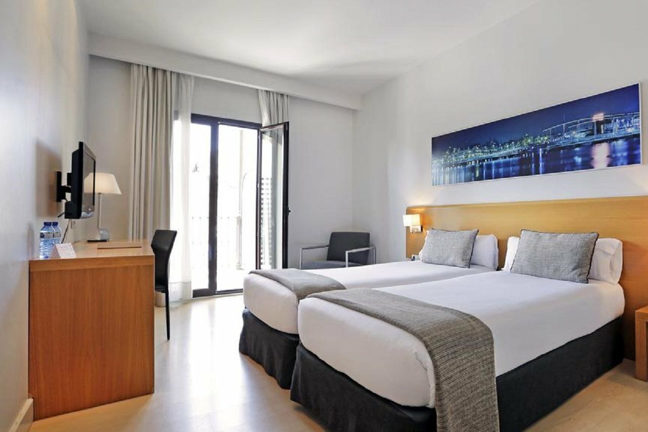 Arc La Rambla Hotel Барселона Екстериор снимка